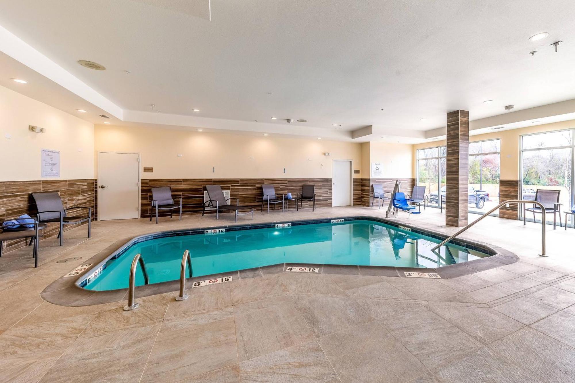 Fairfield Inn & Suites By Marriott Gainesville I-35 Екстер'єр фото